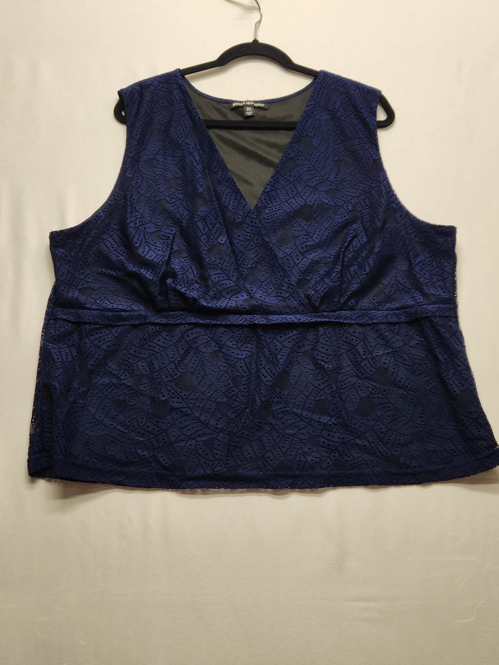 ⭐️Briggs New York Navy Blue Lace Eyelet Top Plus Size 3XL Surplice V-Neck Blouse